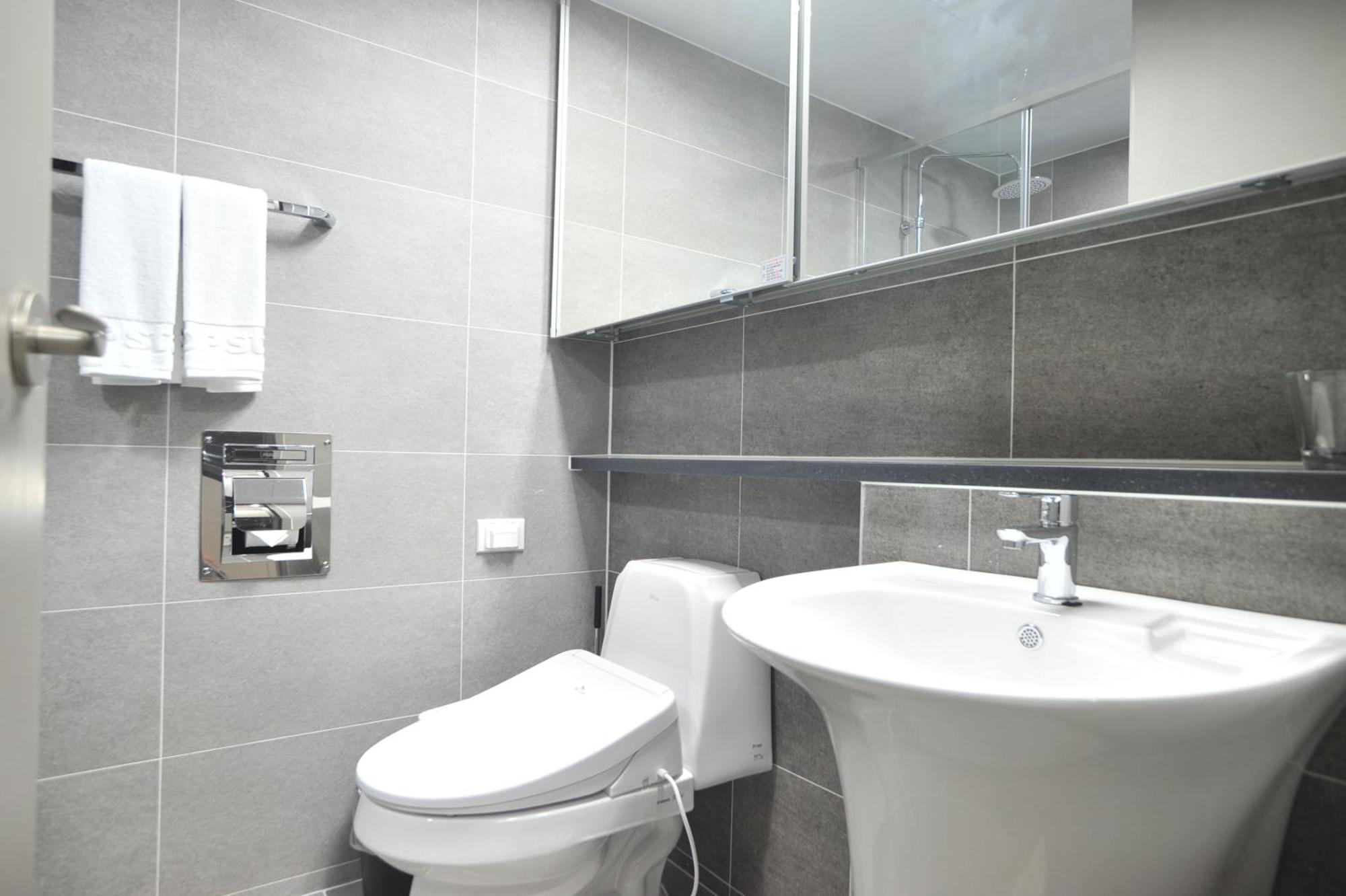 Coopstay Yeosu Hotel מראה חיצוני תמונה